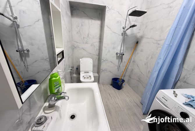 Shtepi ne shitje Apartament ne Tirane, 1+1, Mobilimi E mobiluar, Pagesa 105,000  Euro.