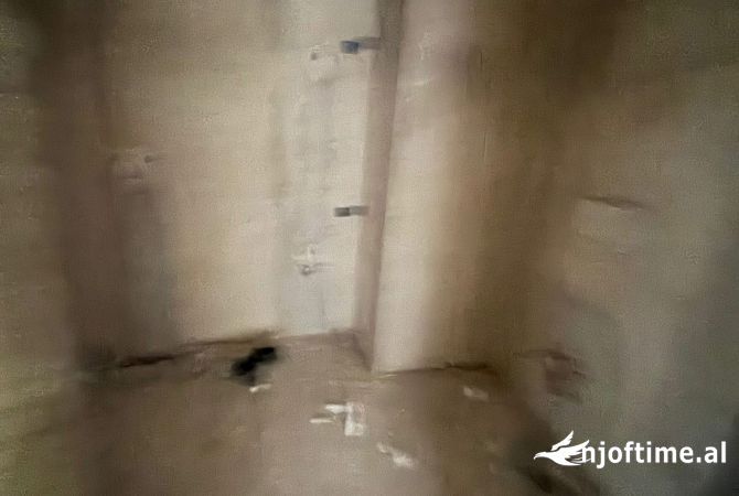Shtepi ne shitje 1+1 ne Tirane - 90,000 Euro