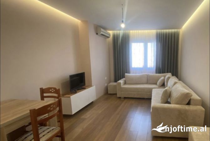 Shtepi me qera 1+1 ne Tirane - 400 Euro