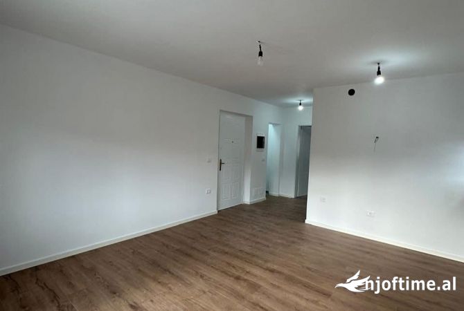 Shtepi ne shitje 1+1 ne Tirane - 75,000 Euro