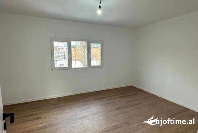 Shtepi ne shitje 1+1 ne Tirane - 75,000 Euro