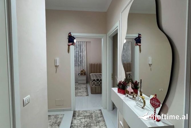 Shtepi me qera Apartament ne Tirane, 2+1, Mobilimi E mobiluar, Pagesa 600  Euro.