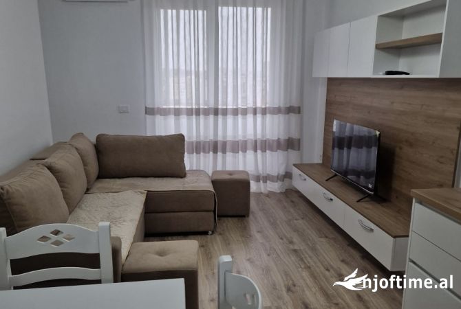 Shtepi me qera 1+1 ne Tirane - 550 Euro