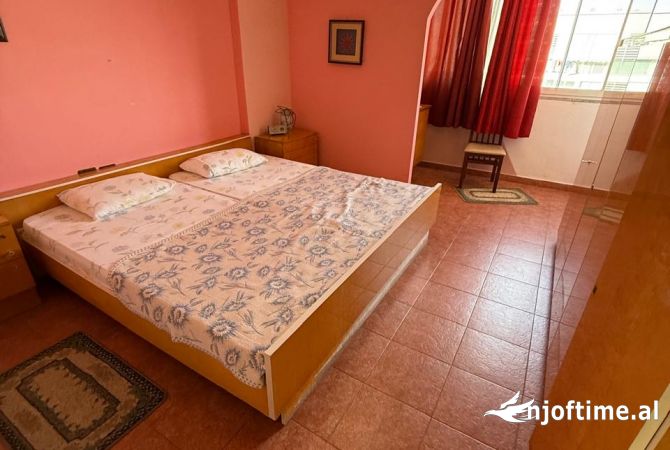 Shtepi me qera Apartament ne Tirane, 2+1, Mobilimi E mobiluar, Pagesa 60,000  Leke.