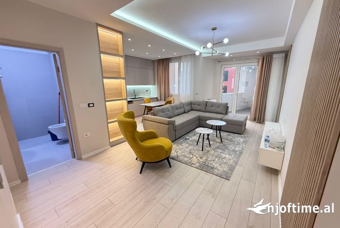 Shtepi me qera 2+1 ne Tirane - 650 Euro