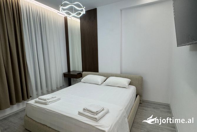 Shtepi me qera Apartament ne Tirane, 2+1, Mobilimi E mobiluar, Pagesa 850  Euro.