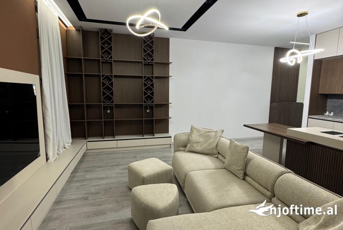 Shtepi me qera Apartament ne Tirane, 2+1, Mobilimi E mobiluar, Pagesa 850  Euro.