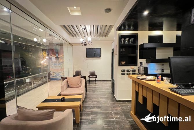 Qera ambient Biznesi (Lokal)  Stacioni I Trenit,Pran FSHN-se