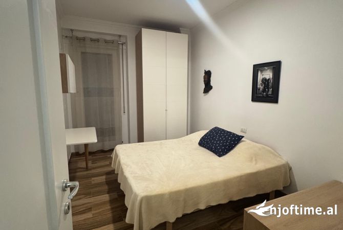 Shtepi me qera Apartament ne Tirane, 2+1, Mobilimi E mobiluar, Pagesa 600  Euro.