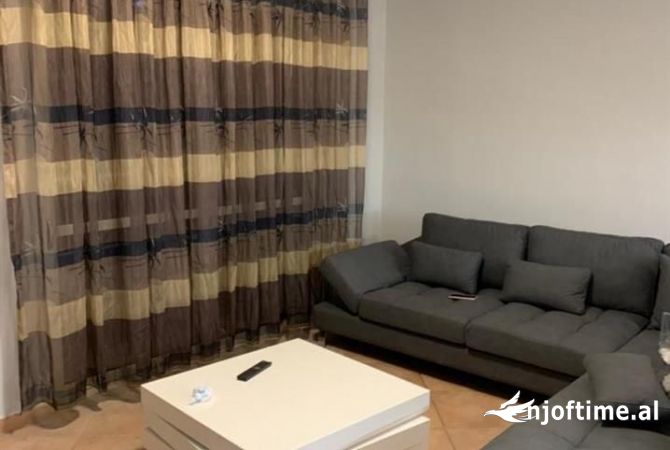 Shtepi me qera 2+1 ne Tirane - 480 Euro