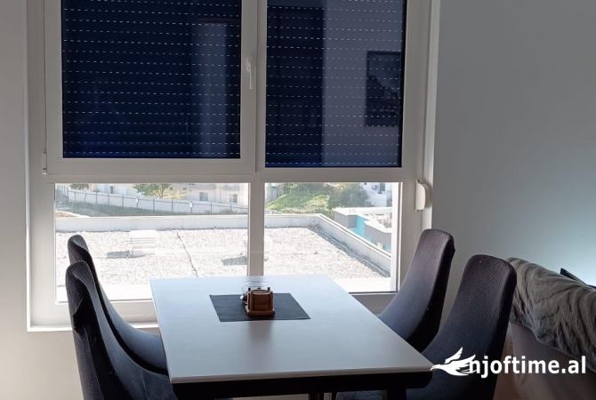 Shtepi me qera Apartament ne Tirane, 1+1, Mobilimi E mobiluar, Pagesa 400  Euro.