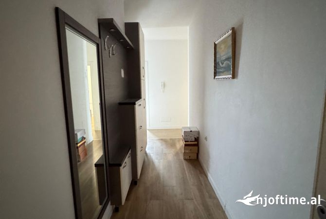 Shtepi me qera Apartament ne Tirane, 3+1, Mobilimi E mobiluar, Pagesa 600  Euro.