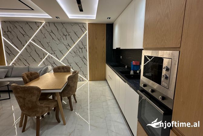 Shtepi ne shitje 2+1 ne Tirane - 260,000 Euro