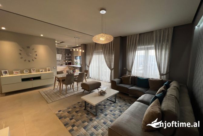 Shtepi me qera 2+1 ne Tirane - 1,200 Euro