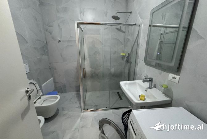 Shtepi me qera Apartament ne Tirane, 2+1, Mobilimi E mobiluar, Pagesa 450  Euro.