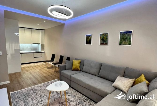 Shtepi me qera 1+1 ne Tirane - 900 Euro