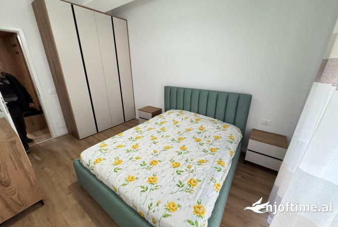 Shtepi me qera Apartament ne Tirane, 1+1, Mobilimi E mobiluar, Pagesa 450  Euro.