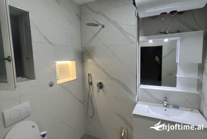 Shtepi me qera 1+1 ne Tirane - 490 Euro