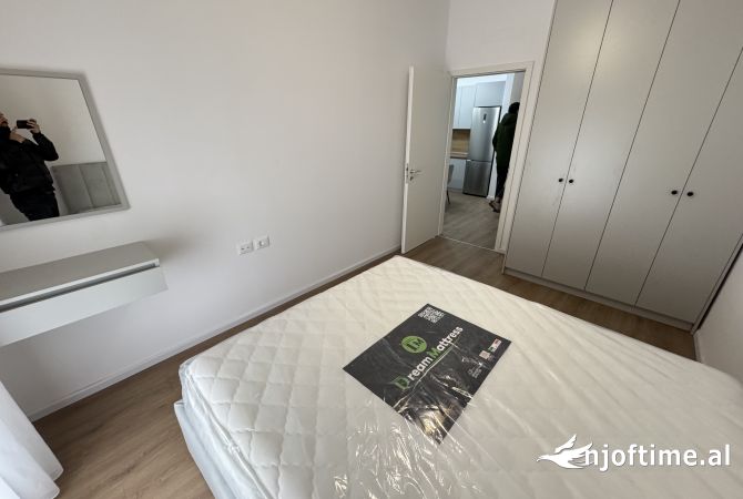 Shtepi me qera Apartament ne Tirane, 1+1, Mobilimi E mobiluar, Pagesa 40,000  Leke.