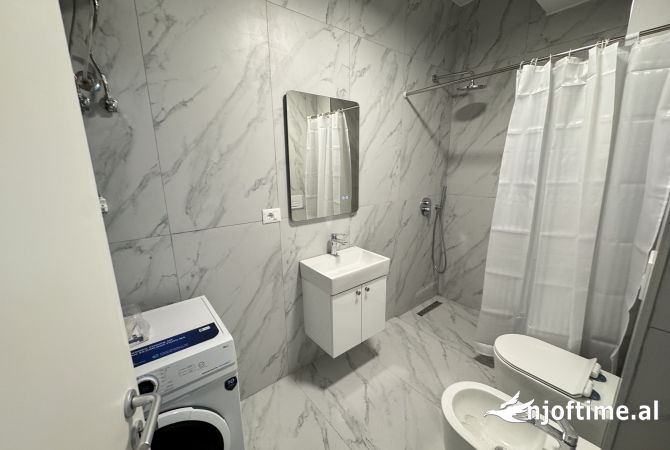 Shtepi me qera Apartament ne Tirane, 1+1, Mobilimi E mobiluar, Pagesa 40,000  Leke.