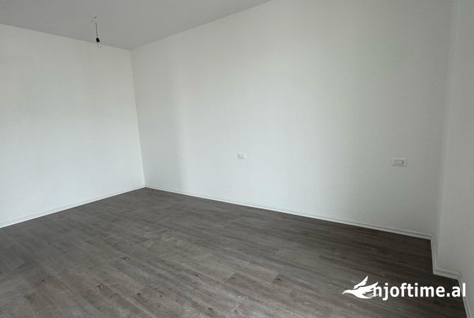 Shtepi me qera 1+1 ne Tirane - 1,000 Euro