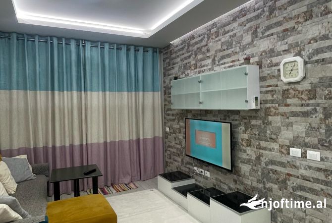 Shtepi me qera 1+1 ne Tirane - 65,000 Leke