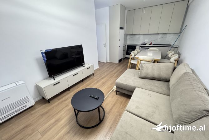 Shtepi me qera Apartament ne Tirane, 2+1, Mobilimi E mobiluar, Pagesa 650  Euro.