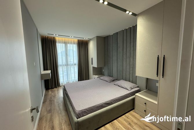 Shtepi me qera Apartament ne Tirane, 2+1, Mobilimi E mobiluar, Pagesa 800  Euro.