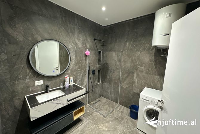 Shtepi me qera Apartament ne Tirane, 2+1, Mobilimi E mobiluar, Pagesa 800  Euro.