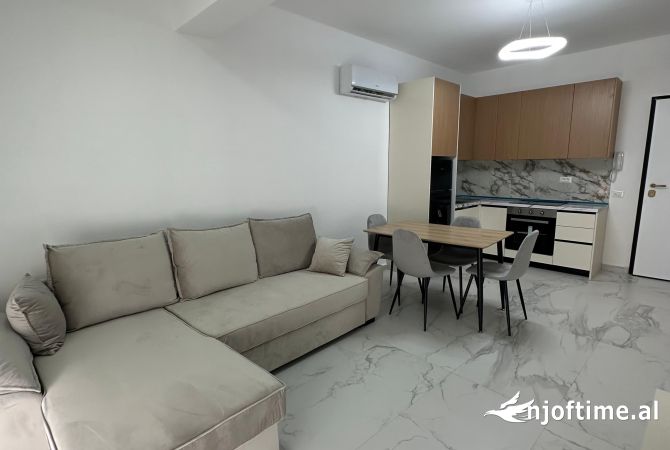 Shtepi me qera 1+1 ne Tirane - 450 Euro