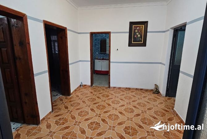 Shtepi me qera 2+1 ne Tirane - 480 Euro