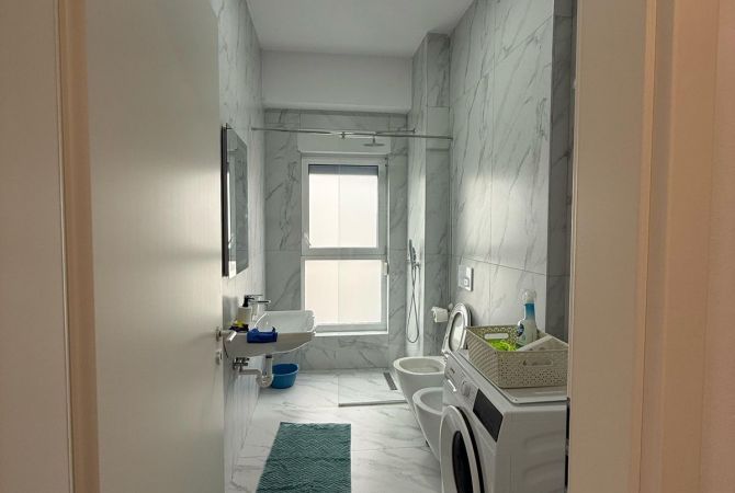 Shtepi me qera Apartament ne Tirane, 1+1, Mobilimi E mobiluar, Pagesa 450  Euro.