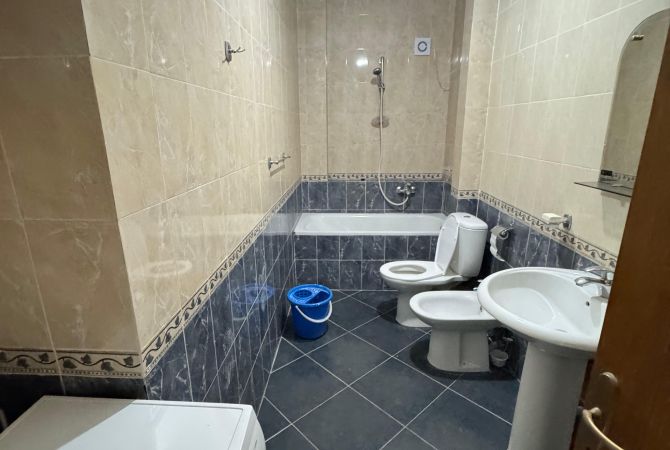 Shtepi me qera Apartament ne Tirane, 1+1, Mobilimi E mobiluar, Pagesa 450  Euro.