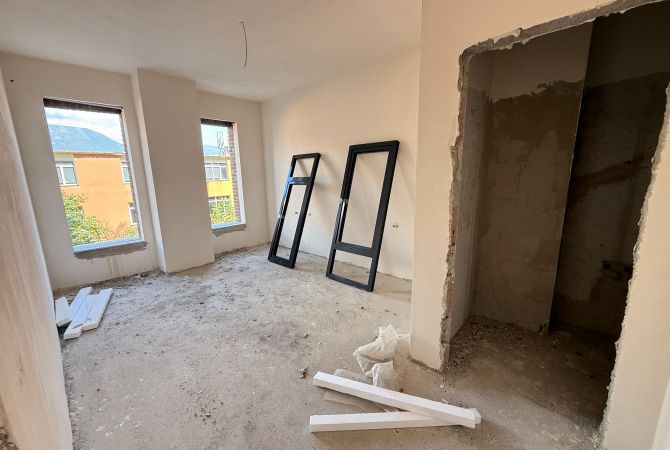 Apartment for sale in Tirana 2+1, Emty