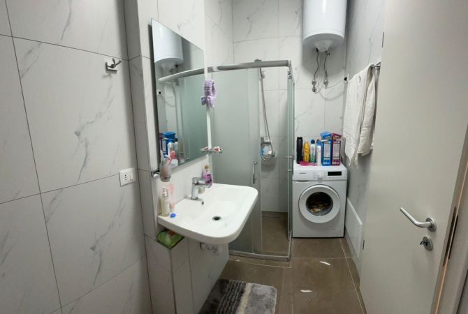 Shtepi me qera Apartament ne Tirane, 1+1, Mobilimi E mobiluar, Pagesa 600  Euro.