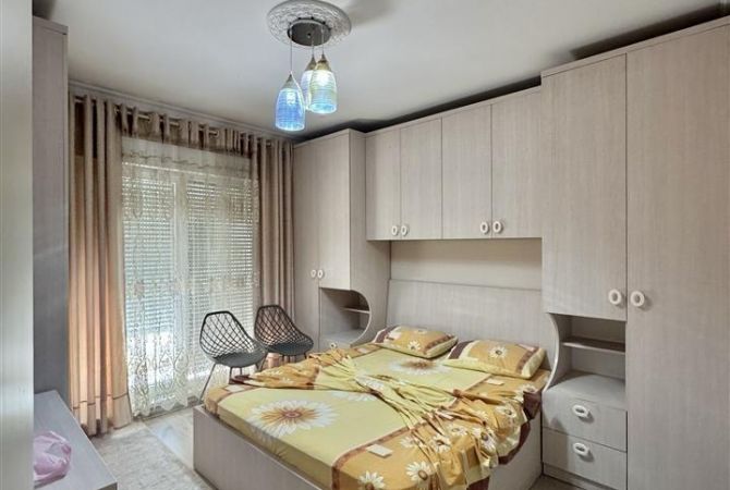 Shtepi me qera Apartament ne Tirane, 1+1, Mobilimi E mobiluar, Pagesa 550  Euro.