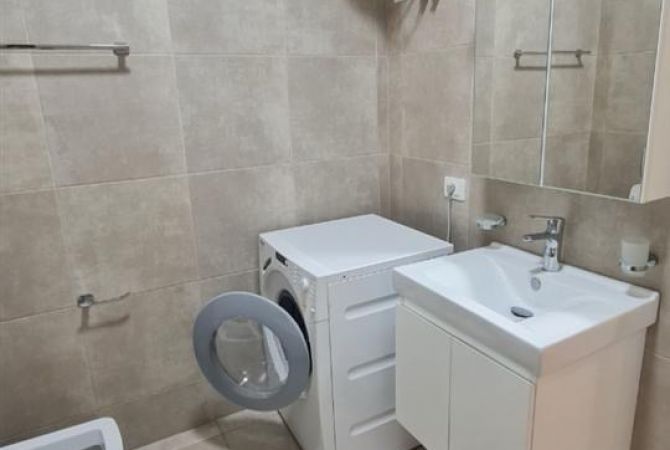 Shtepi me qera Apartament ne Tirane, 2+1, Mobilimi E mobiluar, Pagesa 800  Euro.