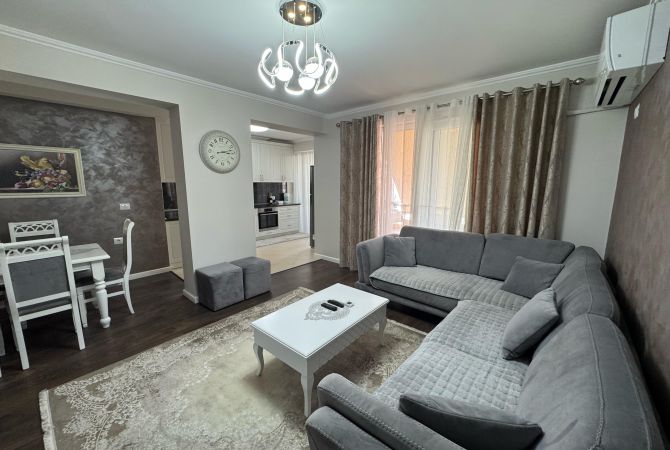 Casa in affitto 2+1 a Tirana - 1,000 Euro