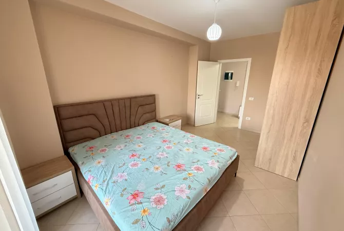 Shtepi me qera Apartament ne Tirane, 2+1, Mobilimi E mobiluar, Pagesa 550  Euro.