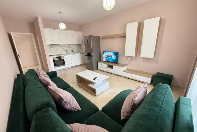 Shtepi me qera 2+1 ne Tirane - 550 Euro