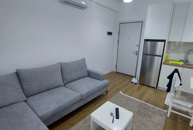 Shtepi me qera 1+1 ne Tirane - 42,000 Leke