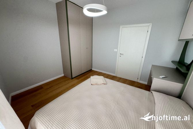 Shtepi me qera Apartament ne Tirane, 1+1, Mobilimi E mobiluar, Pagesa 650  Euro.