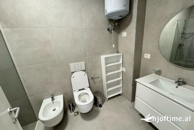 Shtepi me qera Apartament ne Tirane, 1+1, Mobilimi E mobiluar, Pagesa 650  Euro.