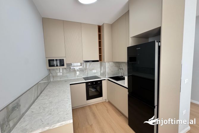 Shtepi me qera Apartament ne Tirane, 2+1, Mobilimi E mobiluar, Pagesa 1,200  Euro.