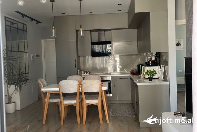 Shtepi ne shitje 2+1 ne Tirane - 240,000 Euro