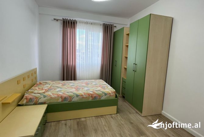 Shtepi me qera Apartament ne Tirane, 2+1, Mobilimi E mobiluar, Pagesa 530  Euro.