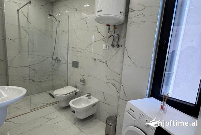 Shtepi me qera Apartament ne Tirane, 1+1, Mobilimi E mobiluar, Pagesa 600  Euro.