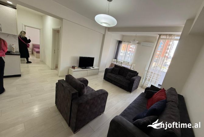 Shtepi me qera 2+1 ne Tirane - 600 Euro