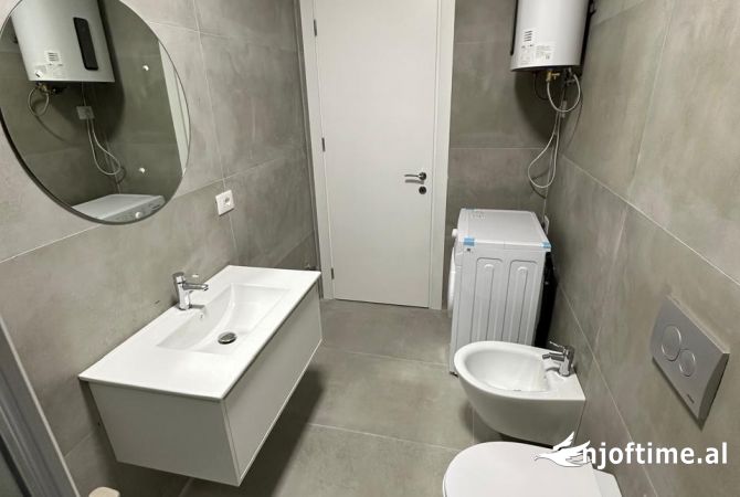 Shtepi me qera Apartament ne Tirane, 2+1, Mobilimi E mobiluar, Pagesa 650  Euro.
