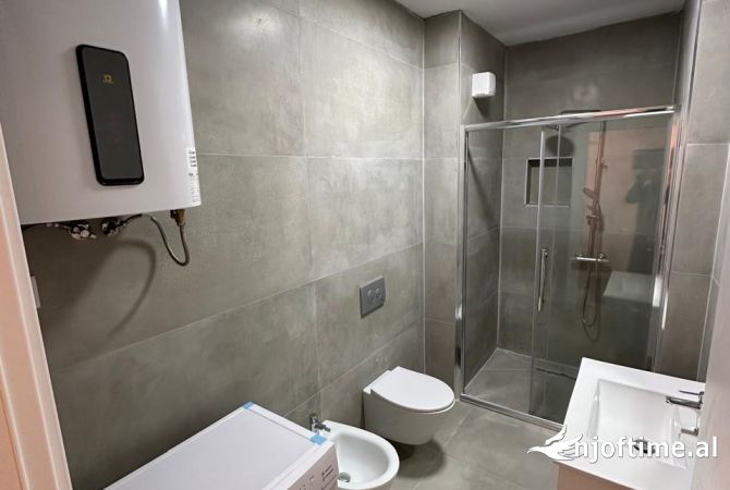 Shtepi me qera Apartament ne Tirane, 2+1, Mobilimi E mobiluar, Pagesa 650  Euro.